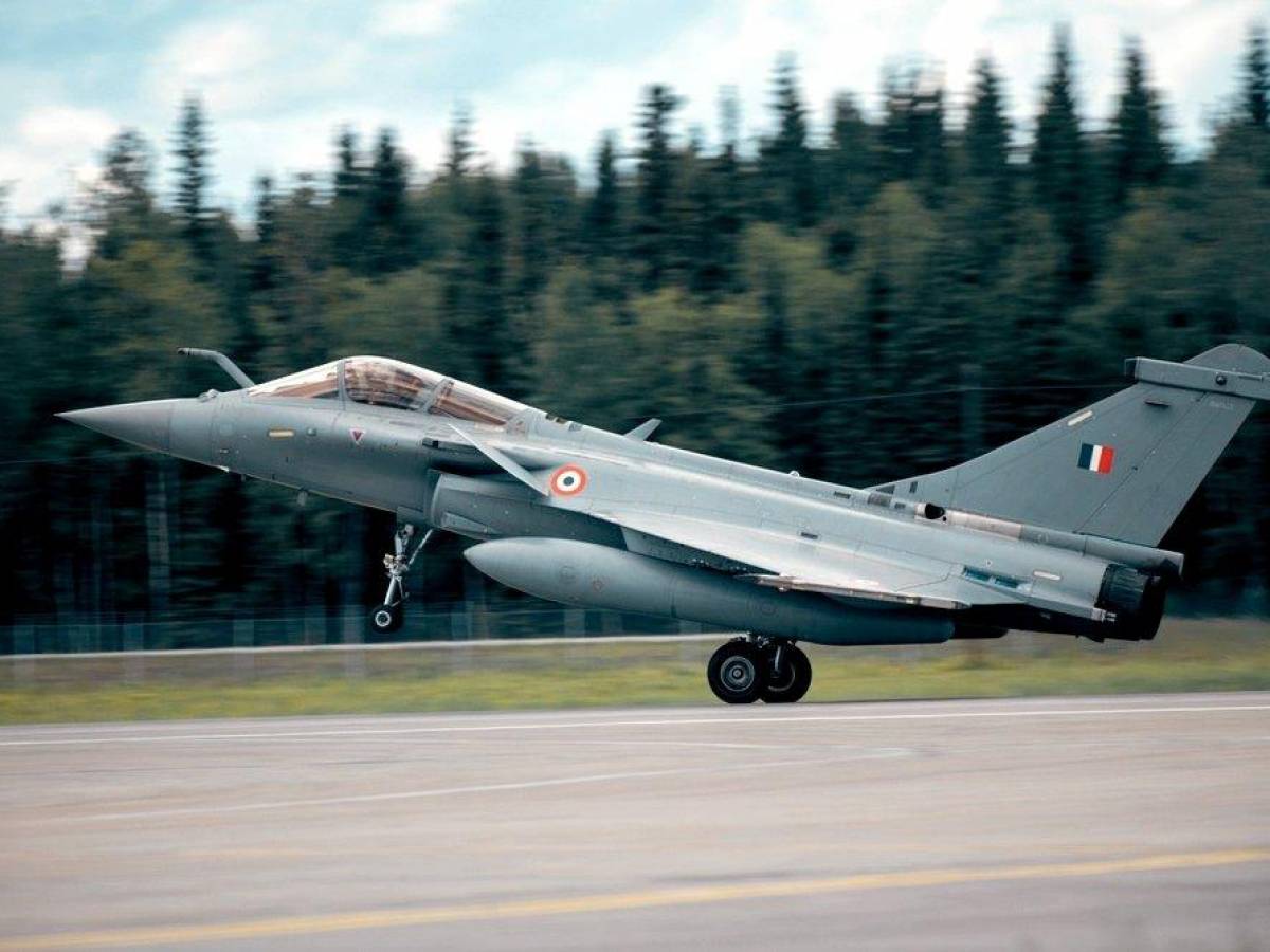 India Offers Cheap Defence Loans To Woo Russia’s Traditional Buyers